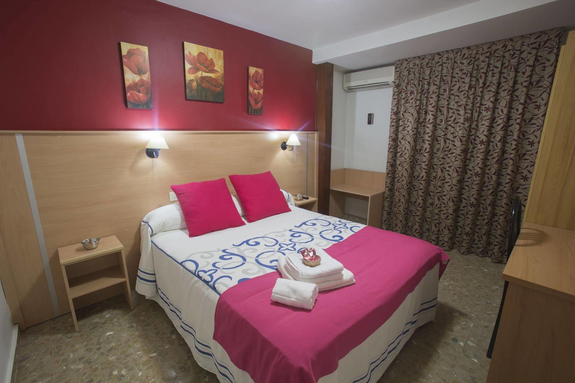 Hotel San Juan Miguelturra ภายนอก รูปภาพ